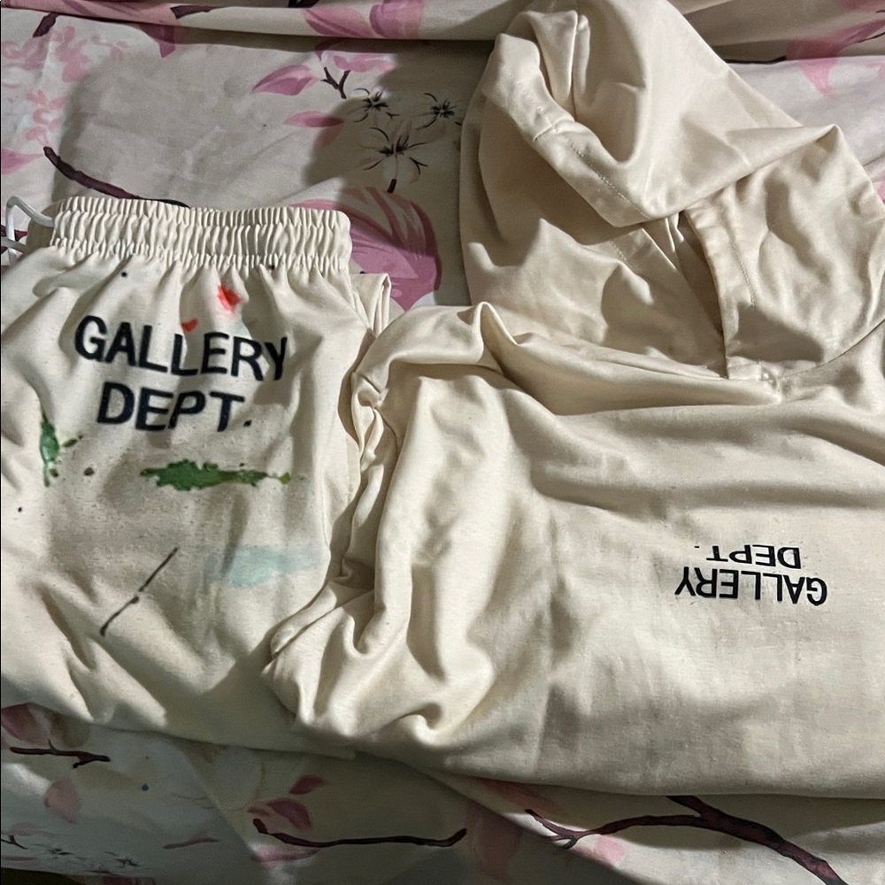 Gallery Dept Off-White Sweatsuit